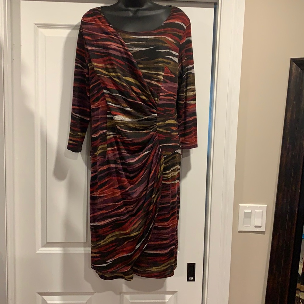 Dress - Picture 2 of 6